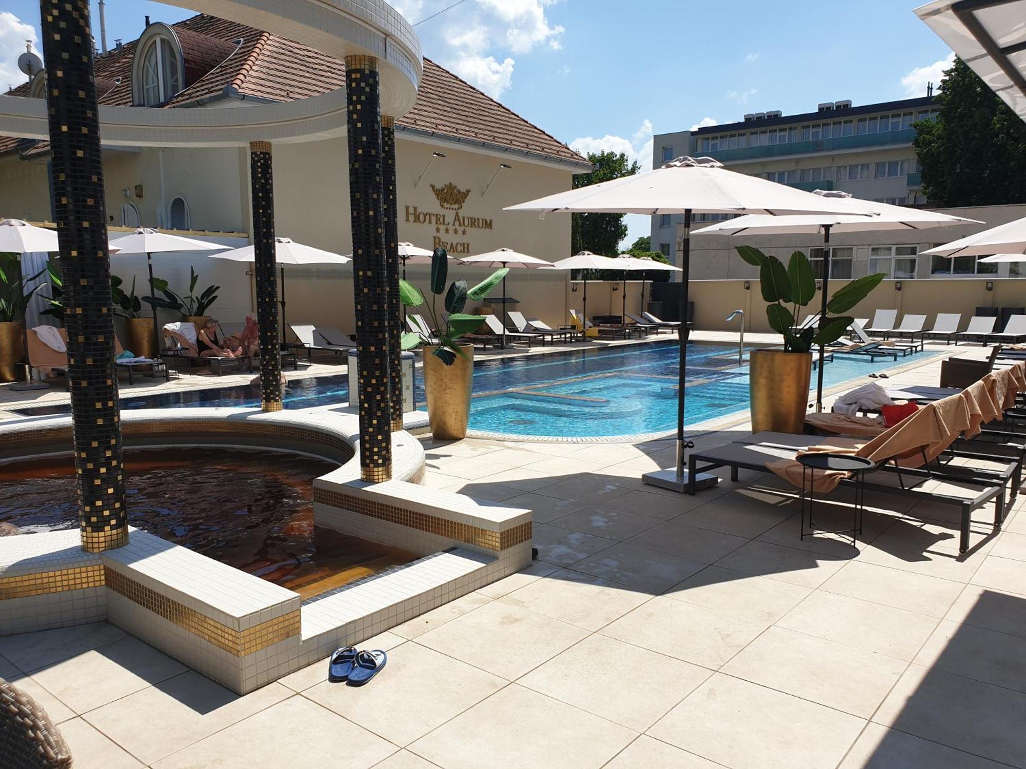 Aurum 4*