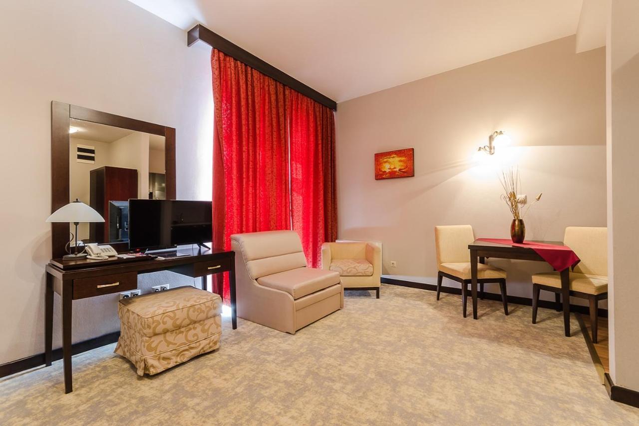 Aurum Hotel 4*